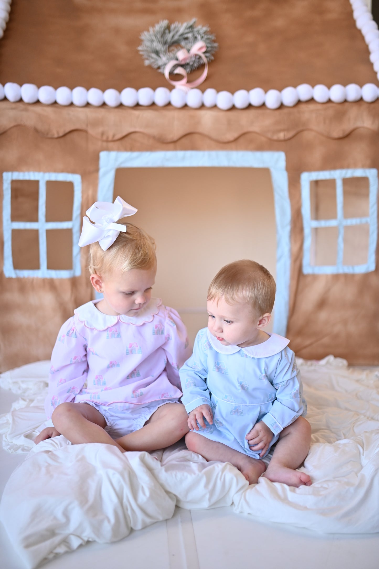 Boys Gingerbread Cottage Collar Bubble