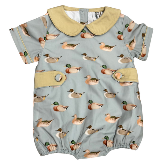 Vintage Ducks Collared Bubble