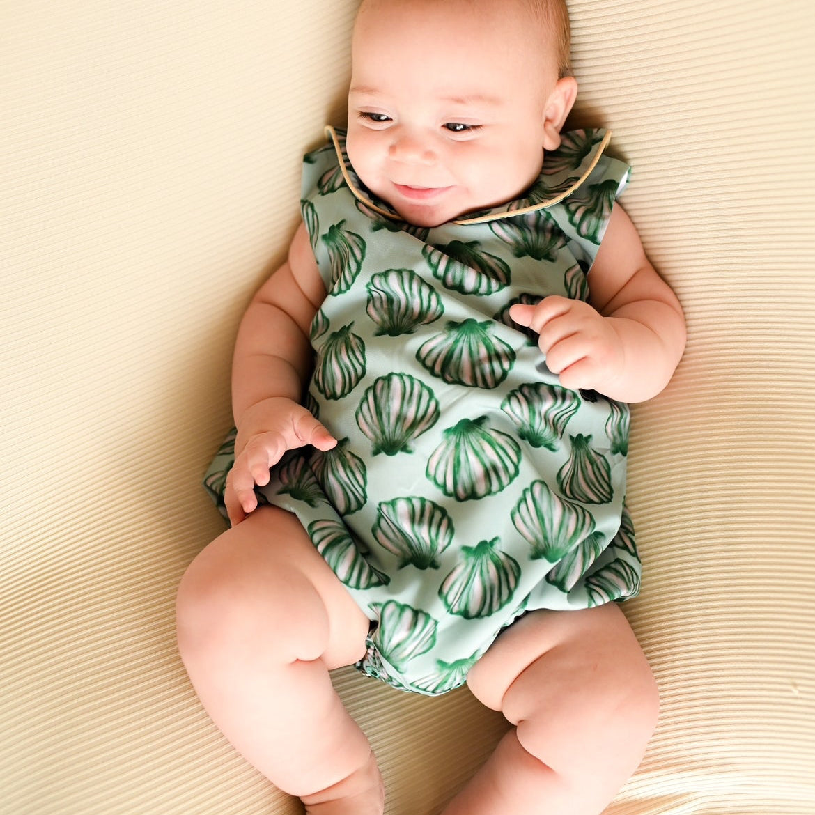Boys Seashell Collar Bubble